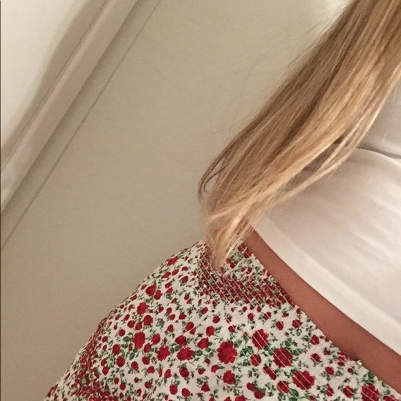 Rose Shorts with Stretchy Waist - Picture 4 of 4